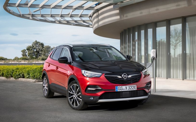 Opel Grandland X Hybrid4 /Informacja prasowa