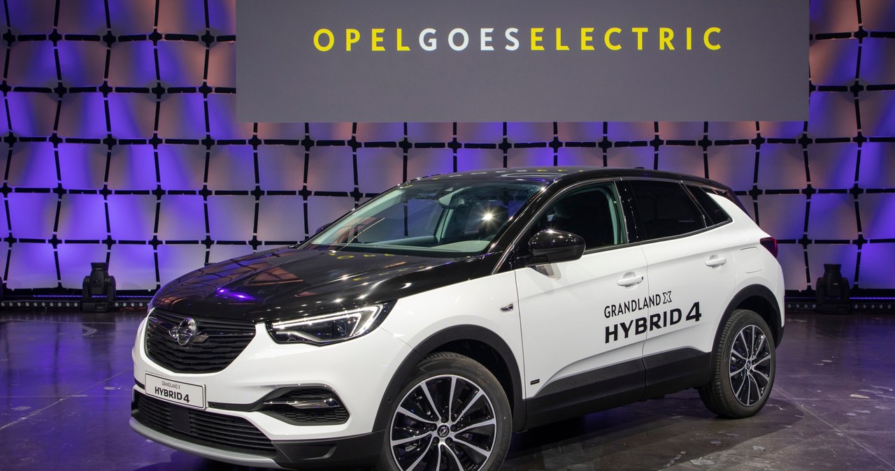 Opel Grandland X Hybrid4 /Informacja prasowa