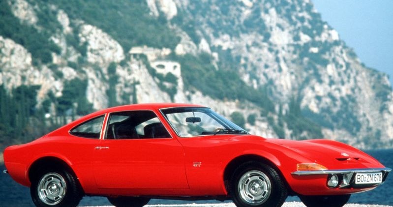 Opel GT był kultowym samochodem /Informacja prasowa