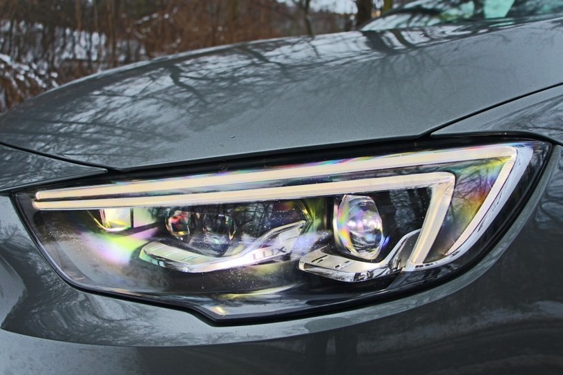 Opel Insignia - reflektor IntelliLux /INTERIA.PL