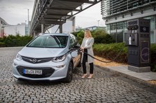 0007PJX51OF1XK1H-C307 Opel mocno inwestuje w technologie do aut elektrycznych