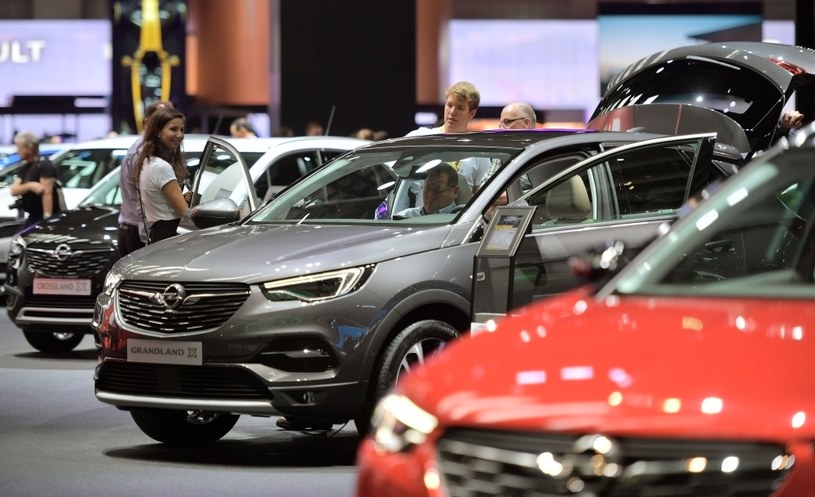 Opel oszczędza, ale ma przy tym ambitne plany /Getty Images