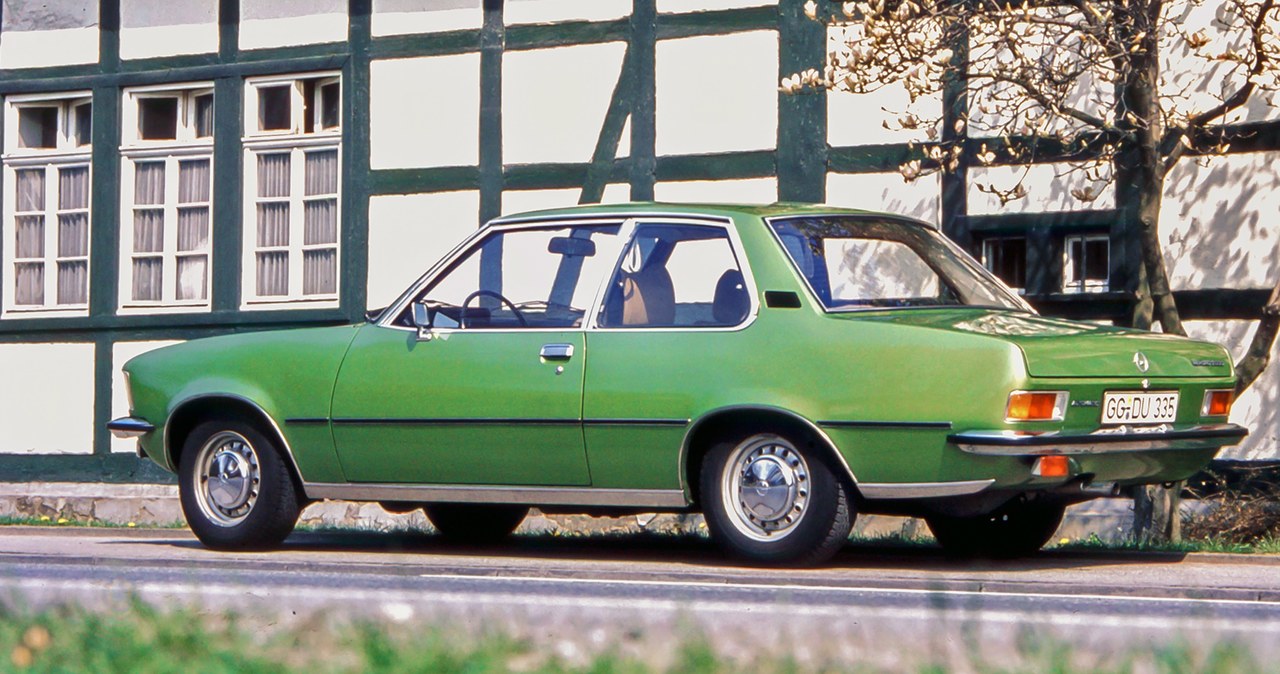 Opel Rekord D /Informacja prasowa