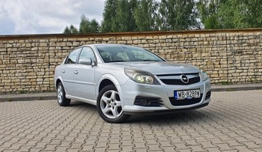 Opel Vectra C (2002-2008) - kawał auta za grosze, ale czy nadal jest wart uwagi?