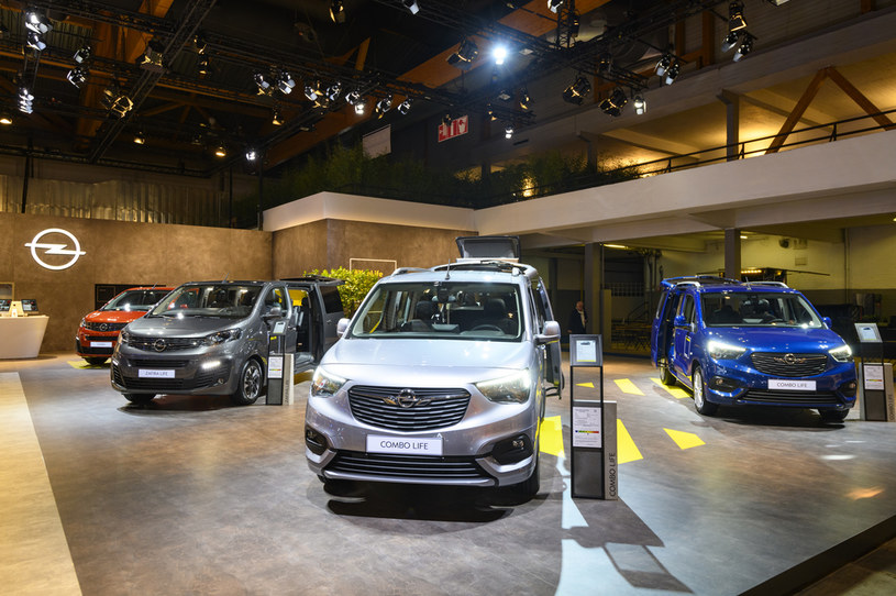 Opel wraca na rynek japoński /Getty Images
