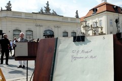 Opera Kameralna zagrała przed Ministerstwem Kultury 