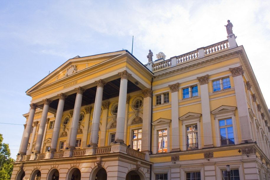 Opera Wrocławska /Shutterstock