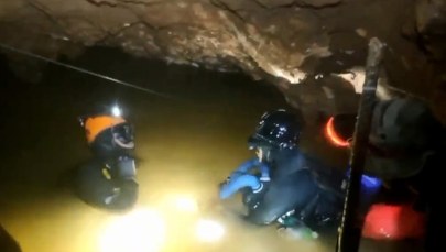 "Operacja, o której świat nigdy nie zapomni". Zobacz niepublikowany dotąd film z jaskini