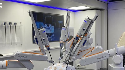 "Operacja to bajka". W Warszawie zaprezentowano robota HUGO