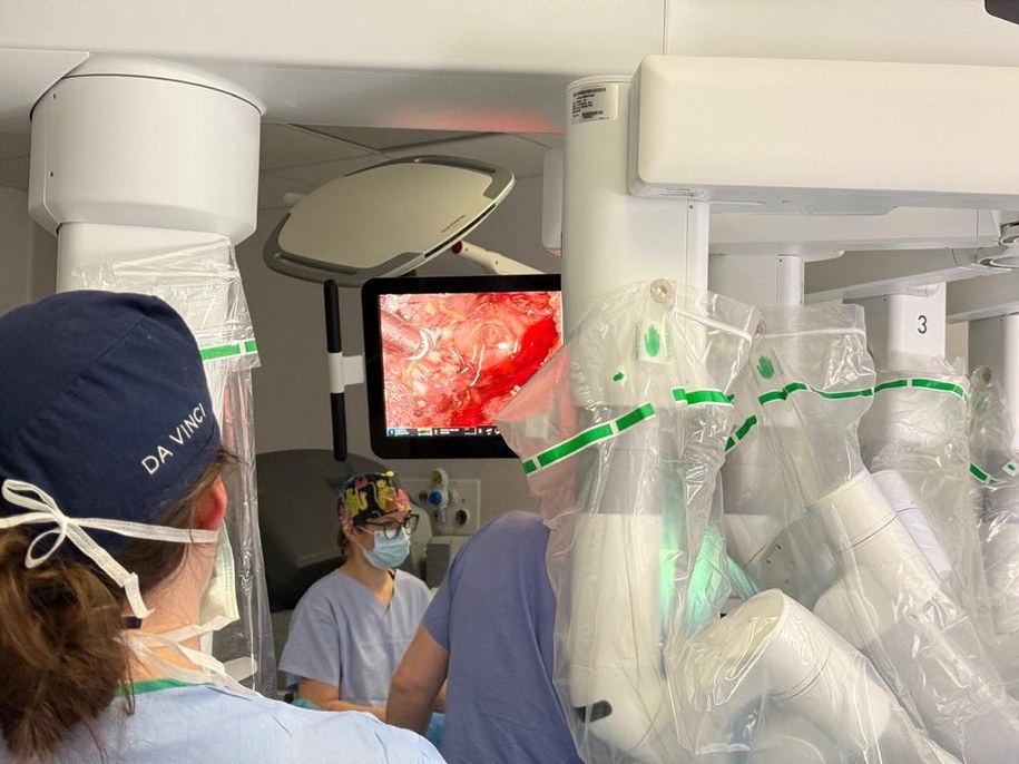 Operacja z wykorzystaniem robota /Szpital Wojskowy w Krakowie /