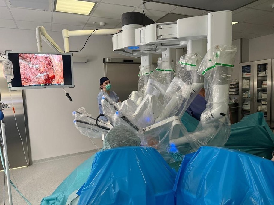 Operacja z wykorzystaniem robota /Szpital Wojskowy w Krakowie /