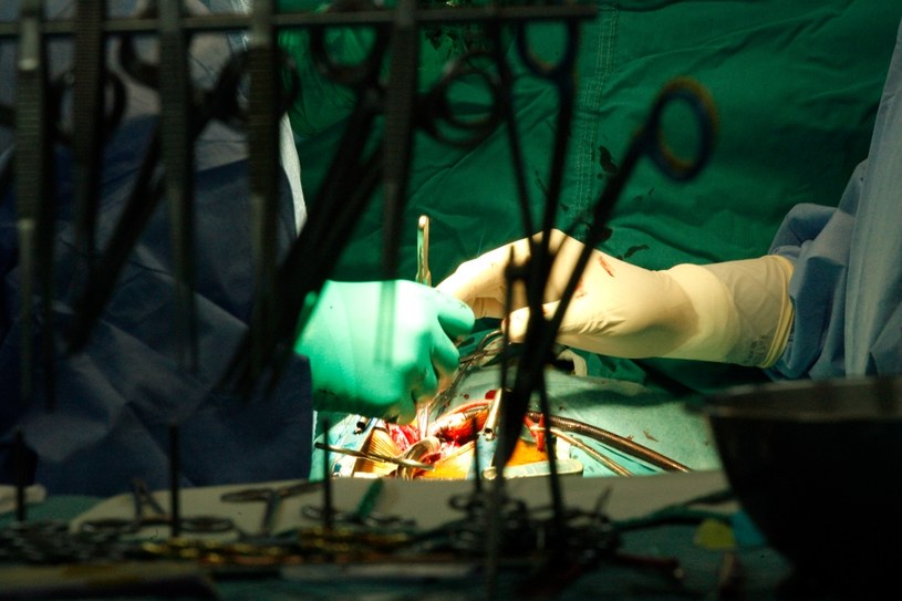 Operacje kardiochirurgiczne są skuteczniejsze popołudniami /AFP