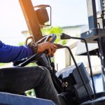 Operator wózka widłowego wygrał milion i zaczął imprezować. Niemal przypłacił to życiem