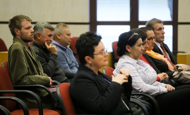 Opiekunowie niepełnosprawnych podczas ogłaszania wyroku /Paweł Supernak  /PAP