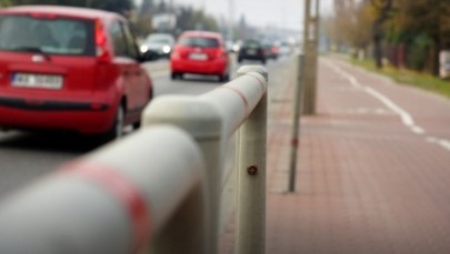 Opłata emisyjna? "Może dotknąć kieszeni każdego tankującego kierowcy"