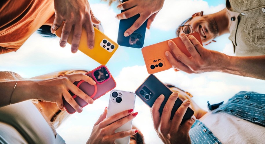 ​"Podatek od smartfonów" już od nowego roku? Sprawdź, kto będzie go płacił