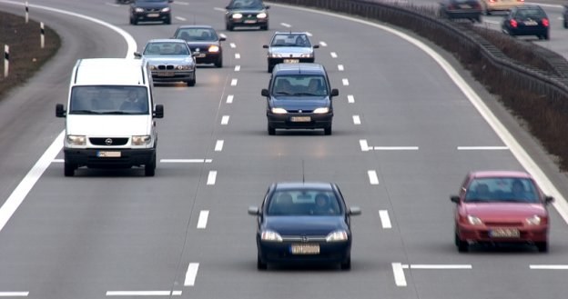 Opłaty za korzystanie z dróg wzrosną do 20-53 groszy za kilometr? /&copy; Panthermedia
