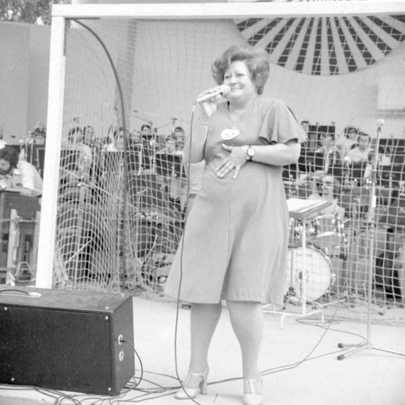 Opole, 06.1975. XIII Krajowy Festiwal Piosenki Polskiej w Opolu, próba występu kabaretowego, n/z Danuta Rinn /Jerzy Płoński /Agencja FORUM