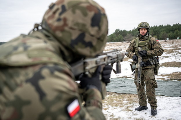 opolska akcja "Trenuj z Wojskiem" na poligonie toruńskim - Centrum Szkolenia WOT w Toruniu, 28.01.2023 r. /Tytus Żmijewski /PAP