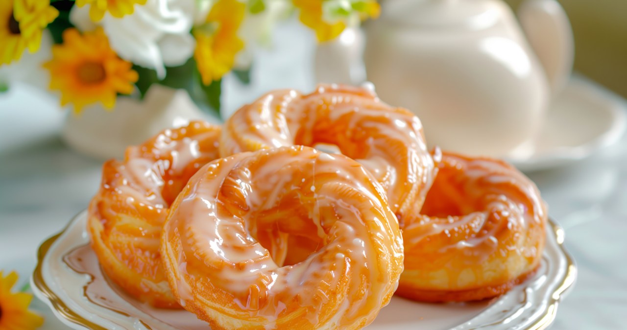 Oponki z lukrem to ciekawe zastępstwo za pączka w tłusty czwartek /boule13 /123RF/PICSEL