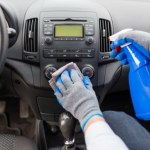 Opony i klimatyzacja to nie wszystko. Co trzeba zrobić w aucie na wiosnę?