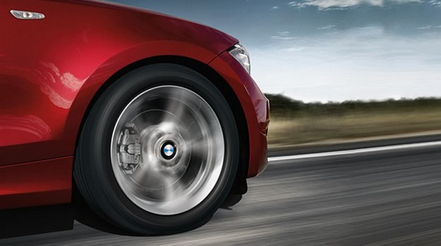 Opony typu run-flat stosuje m.in. BMW. /BMW