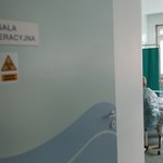 Opozycja krytykuje decyzję rządu ws. sieci szpitali. "Ten chaos nie posłuży nikomu"