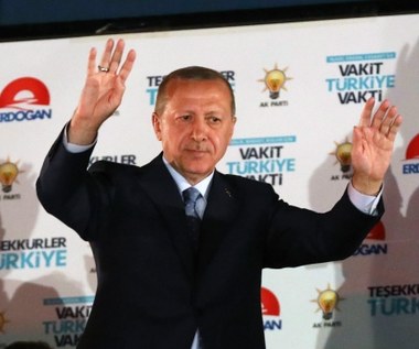 Opozycja w Turcji: Dzisiaj rozpoczyna się ustrój autorytarny