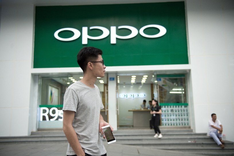 Oppo i Vivo pokażą swoje składane smartfony /AFP