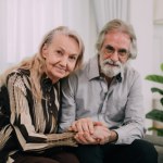 Optymizm może odmładzać mózg? Naukowcy mówią o jego realnym wpływie na starzenie