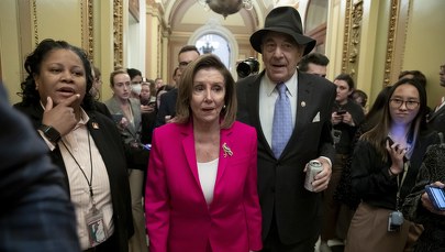 Opublikowano nagranie z domu Nancy Pelosi. Widać moment ataku na jej męża