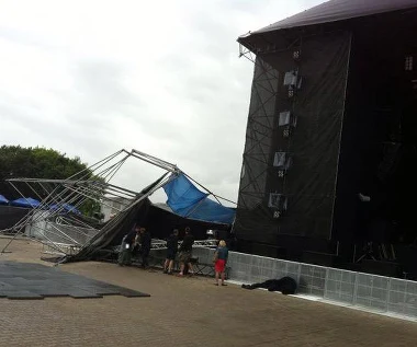 Orange Warsaw Festival 2014: Zawalona scena, odwołane koncerty