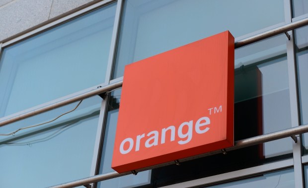 Orange zapłaci klientom za aktywację niektórych dodatkowych usług