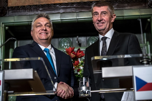 Orban i Babisz mają podobny stosunek do europejskiej polityki /Martin Divisek /PAP/EPA