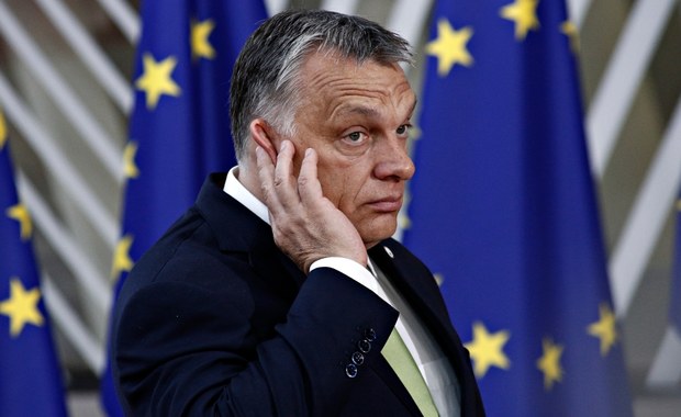 Orban na szczycie UE nie chce dyskutować o sankcjach na ropę z Rosji