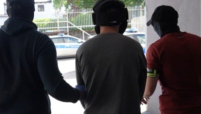 ​"Ordynarny w kontaktach z kobietami, ludzie bali się go". Funkcjonariusze SW o nożowniku z Krakowa