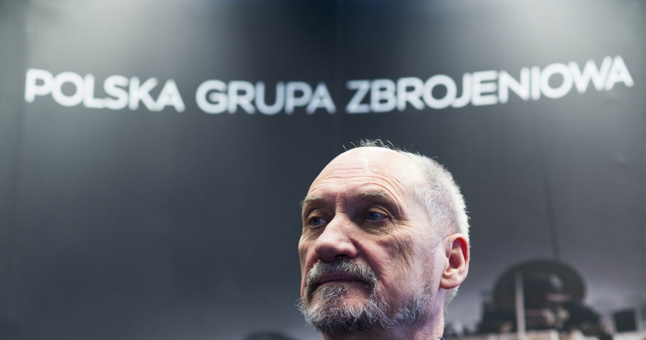 Orędownikiem przejęcia Autosanu przez PGZ był Antonii Macierewicz /JAKUB WOSIK/REPORTER /Agencja SE/East News