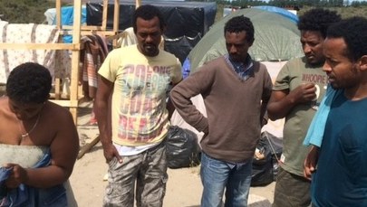Organizacje charytatywne chcą wstrzymać likwidację "Nowej Dżungli" - obozowiska w Calais