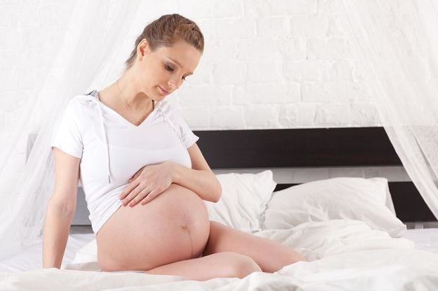 Organizm matki wysyła wcześniej sygnały świadczące o tym, że zbliża się moment porodu