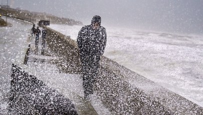 Orkan Malik w Europie: Ofiary śmiertelne, tysiące ludzi bez prądu, Gotlandia odcięta od świata