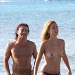 Orlando Bloom: Jego nowa dziewczyna topless!