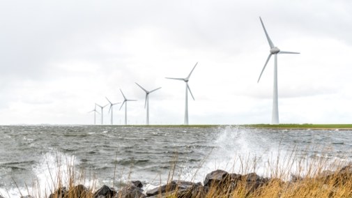 Orlen analizuje potencjał budowy wiatraków na Bałtyku