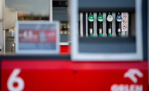 Orlen kusi kierowców. We wrześniu zatankujemy taniej 