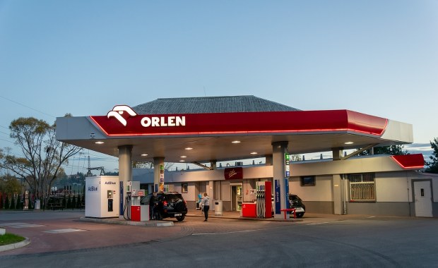 ​Orlen obniża ceny hurtowe paliw. Benzyna i diesel tańsze