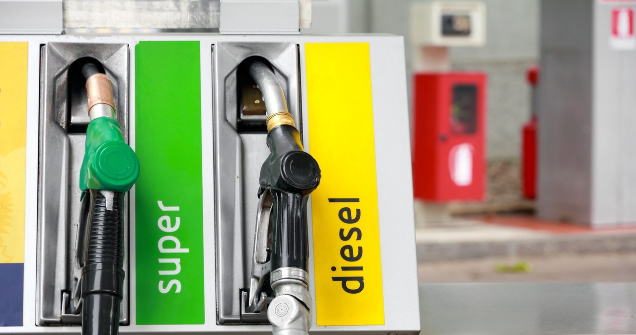 Orlen ogłosił we wtorek rekordowo wysoką cenę oleju napędowego w hurcie /123RF/PICSEL