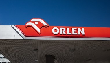 Orlen pobił rekord na giełdzie. Kierowcy płacą więcej na stacjach