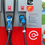 Orlen przeznaczy prawie miliard zł na elektryfikacje. W co zainwestuje?