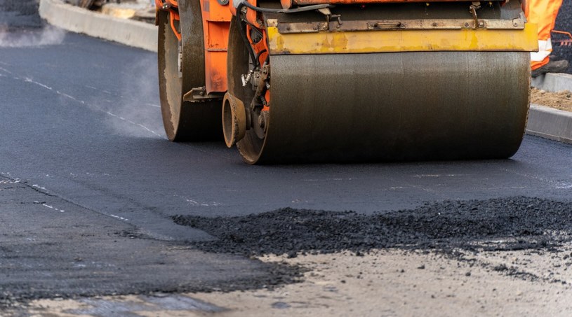Orlen testuje ekologiczny asfalt pochłaniający zanieczyszczenia. /zdjęcie ilustracyjne/ /NewsLubuski /East News