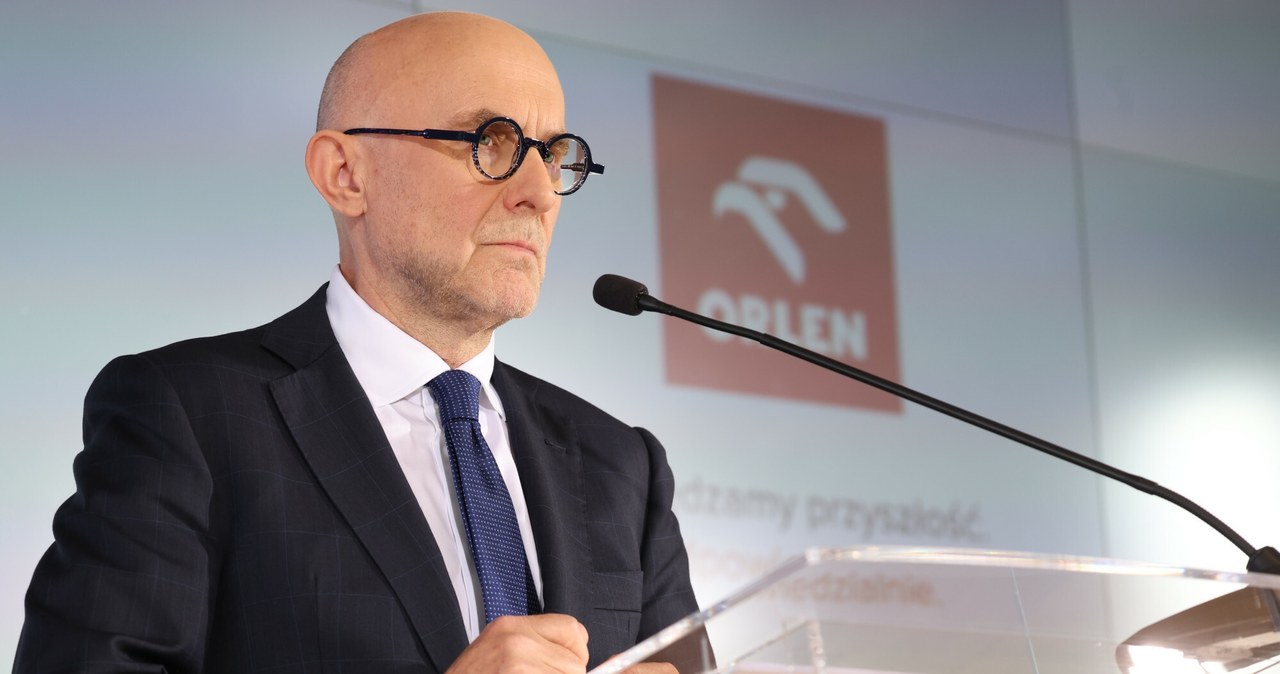 Orlen tnie wynagrodzenia zarządu. Prezes straci około 13 proc. pensji /Andrzej Iwańczuk /Reporter
