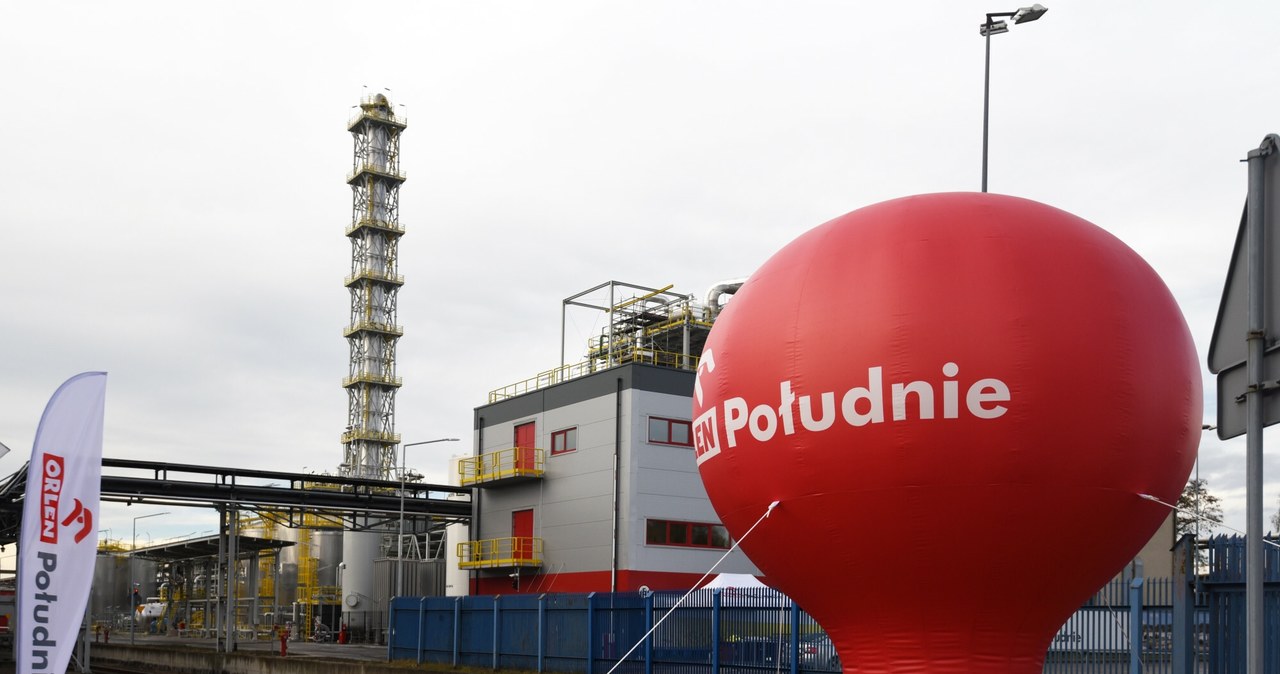 Orlen uruchomił w rafinerii w Trzebini instalację do wytwarzania komponentów do biopaliw /Marek Lasyk/REPORTER  /Reporter